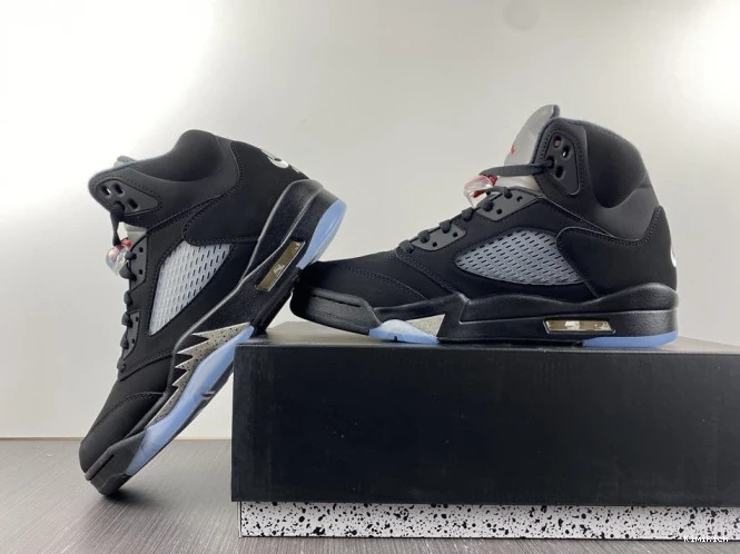 metallic 1501 Comfortable jordan 5 845035- air retro black 0531